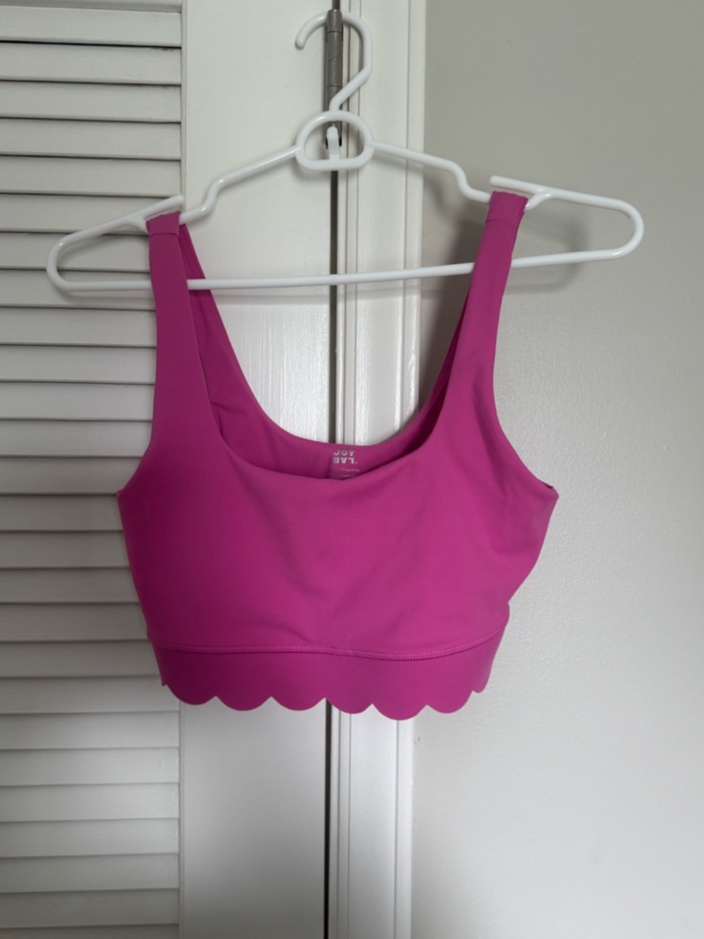 JoyLab Pink Scallop Hem Sports Bra